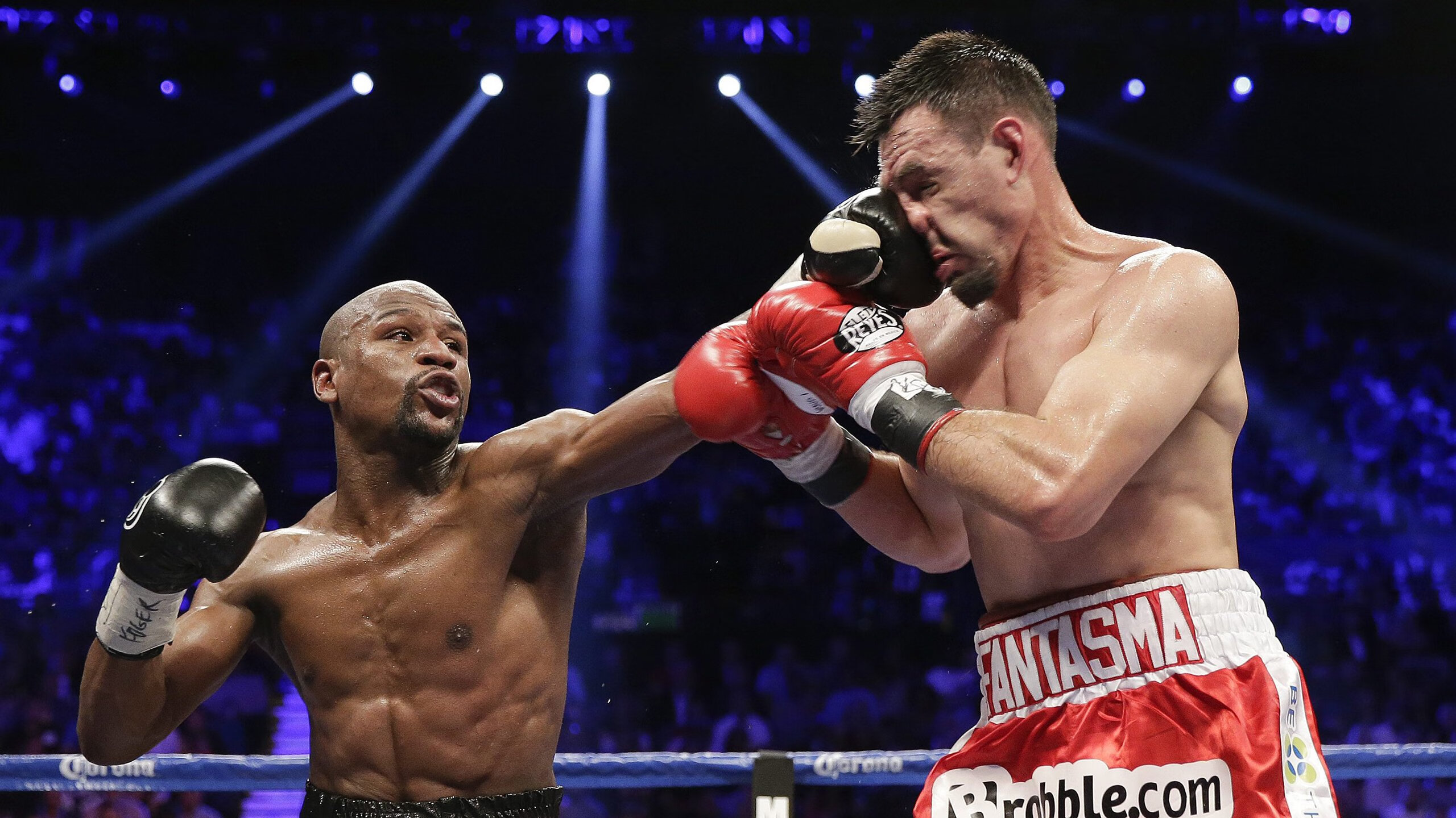 中超“海滨德比”青岛西海岸主场2比2战平青岛海牛 城市兄弟握手言和